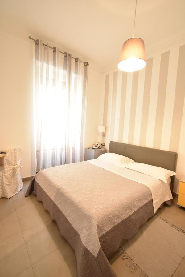 Affittacamere E Appartamenti - Rent Rooms And Apartments Le Camere Nel Corso - Adults Only Ла-Спеція Екстер'єр фото