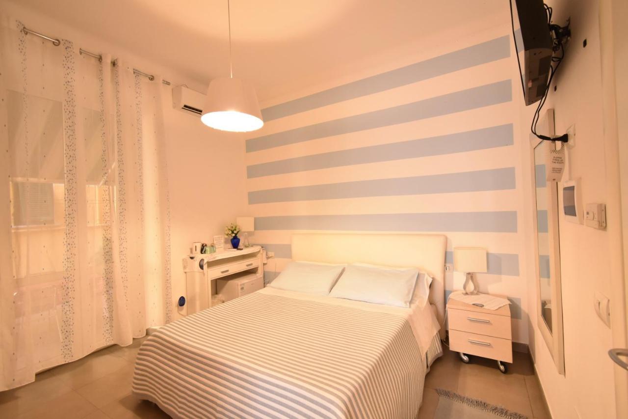 Affittacamere E Appartamenti - Rent Rooms And Apartments Le Camere Nel Corso - Adults Only Ла-Спеція Екстер'єр фото