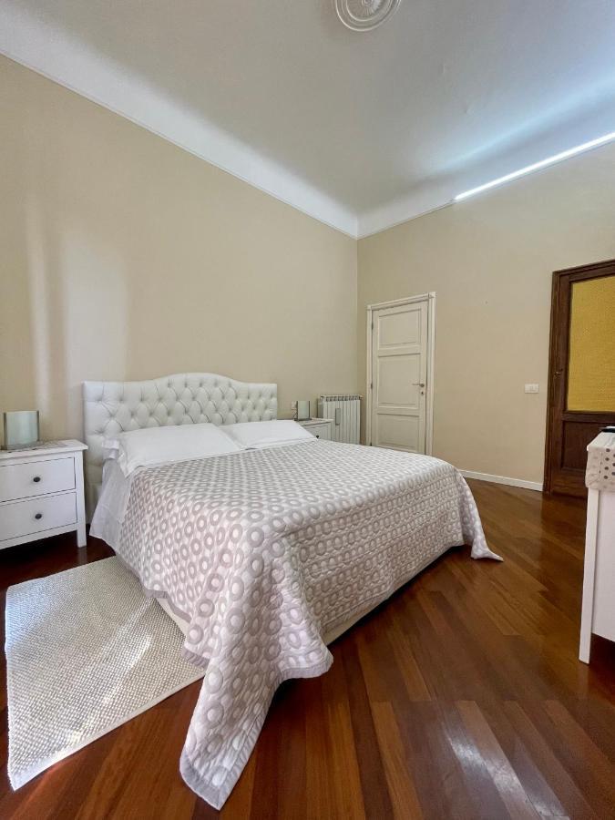 Affittacamere E Appartamenti - Rent Rooms And Apartments Le Camere Nel Corso - Adults Only Ла-Спеція Екстер'єр фото