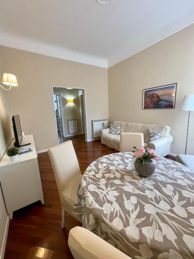 Affittacamere E Appartamenti - Rent Rooms And Apartments Le Camere Nel Corso - Adults Only Ла-Спеція Екстер'єр фото