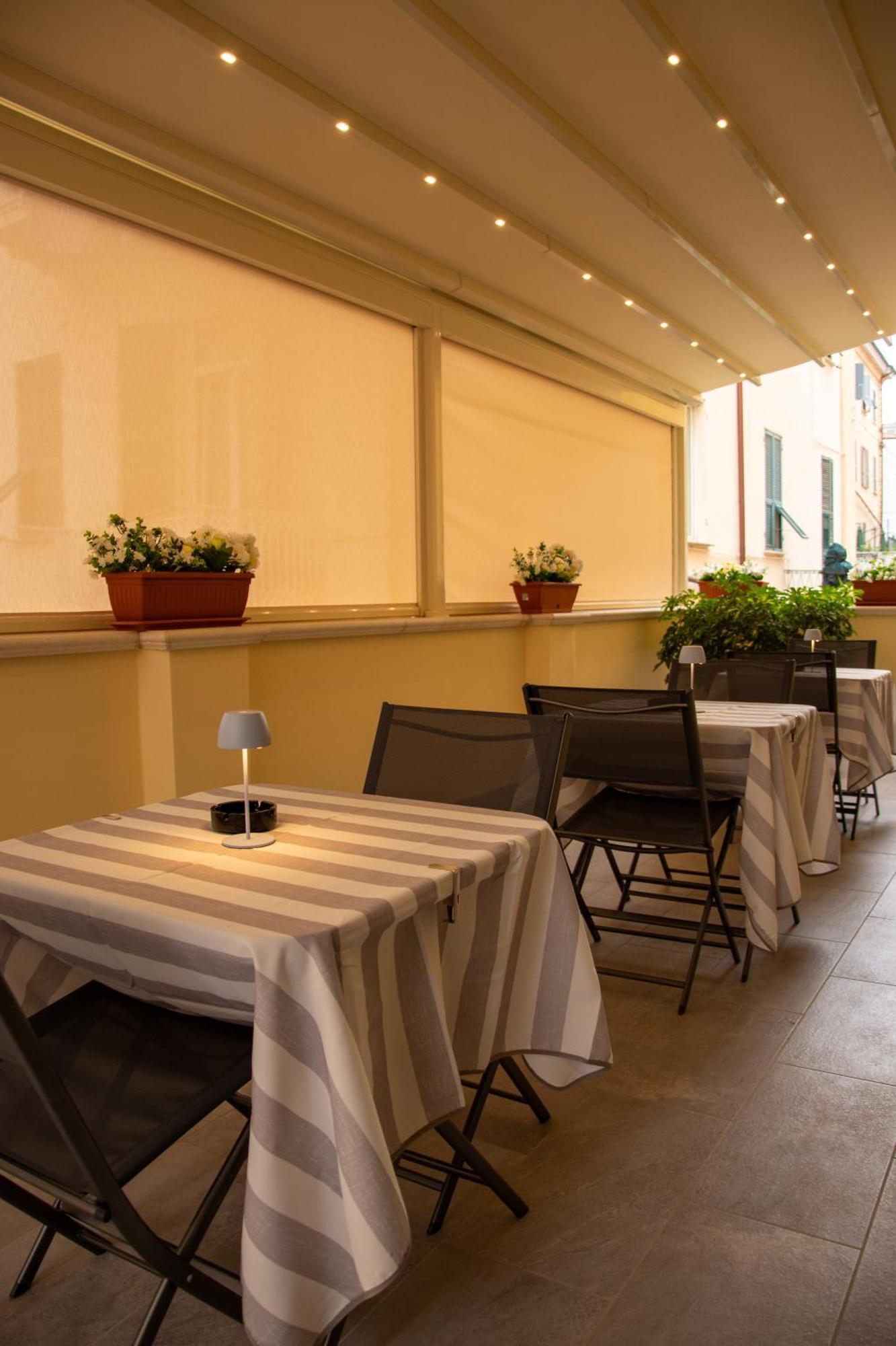Affittacamere E Appartamenti - Rent Rooms And Apartments Le Camere Nel Corso - Adults Only Ла-Спеція Екстер'єр фото