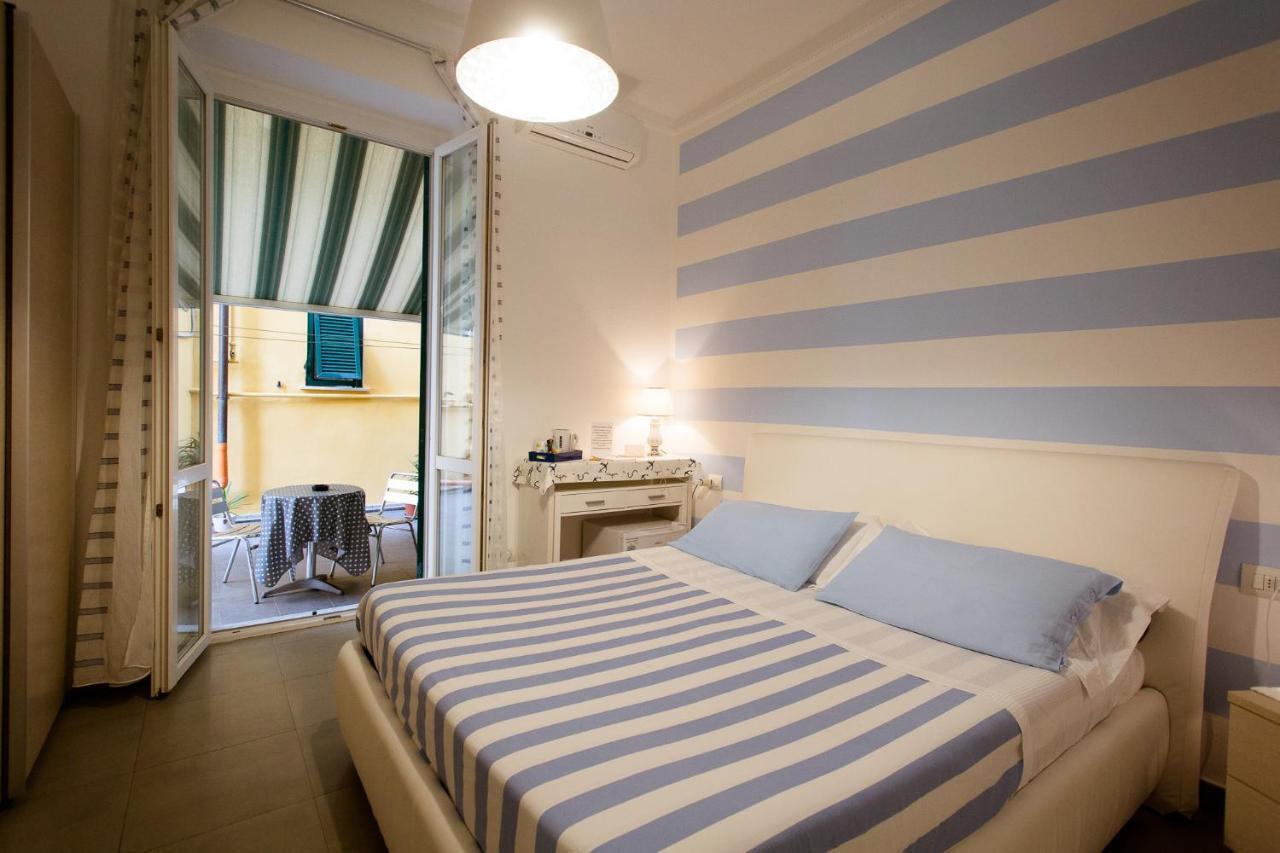Affittacamere E Appartamenti - Rent Rooms And Apartments Le Camere Nel Corso - Adults Only Ла-Спеція Екстер'єр фото