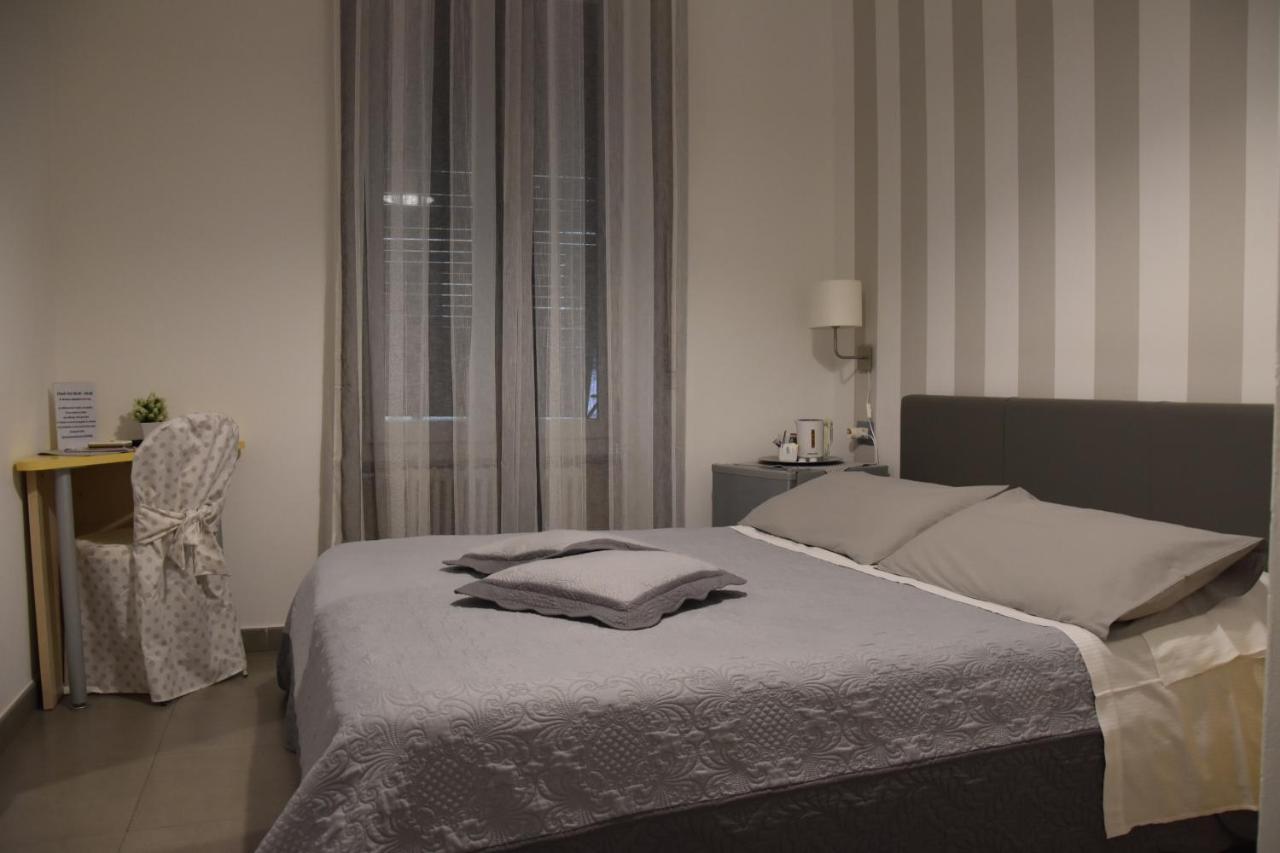 Affittacamere E Appartamenti - Rent Rooms And Apartments Le Camere Nel Corso - Adults Only Ла-Спеція Екстер'єр фото